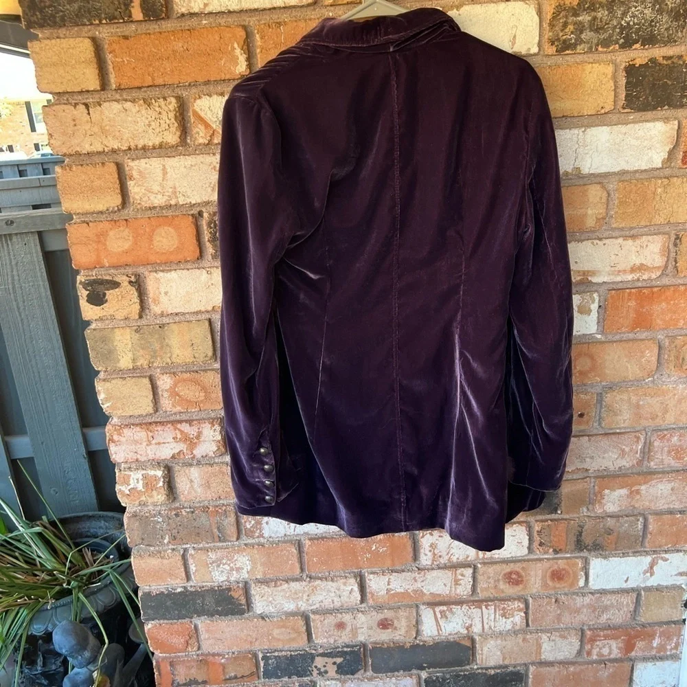 FREE PEOPLE Yesterday's Muse Dark Purple Velvet Jacket,Coat,blazer size small